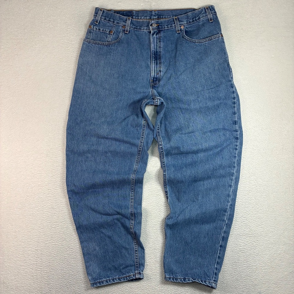Vintage Levis 560 Comfort Fit Jeans Men 38x30 Blue Relaxed Taper Loose Made USA